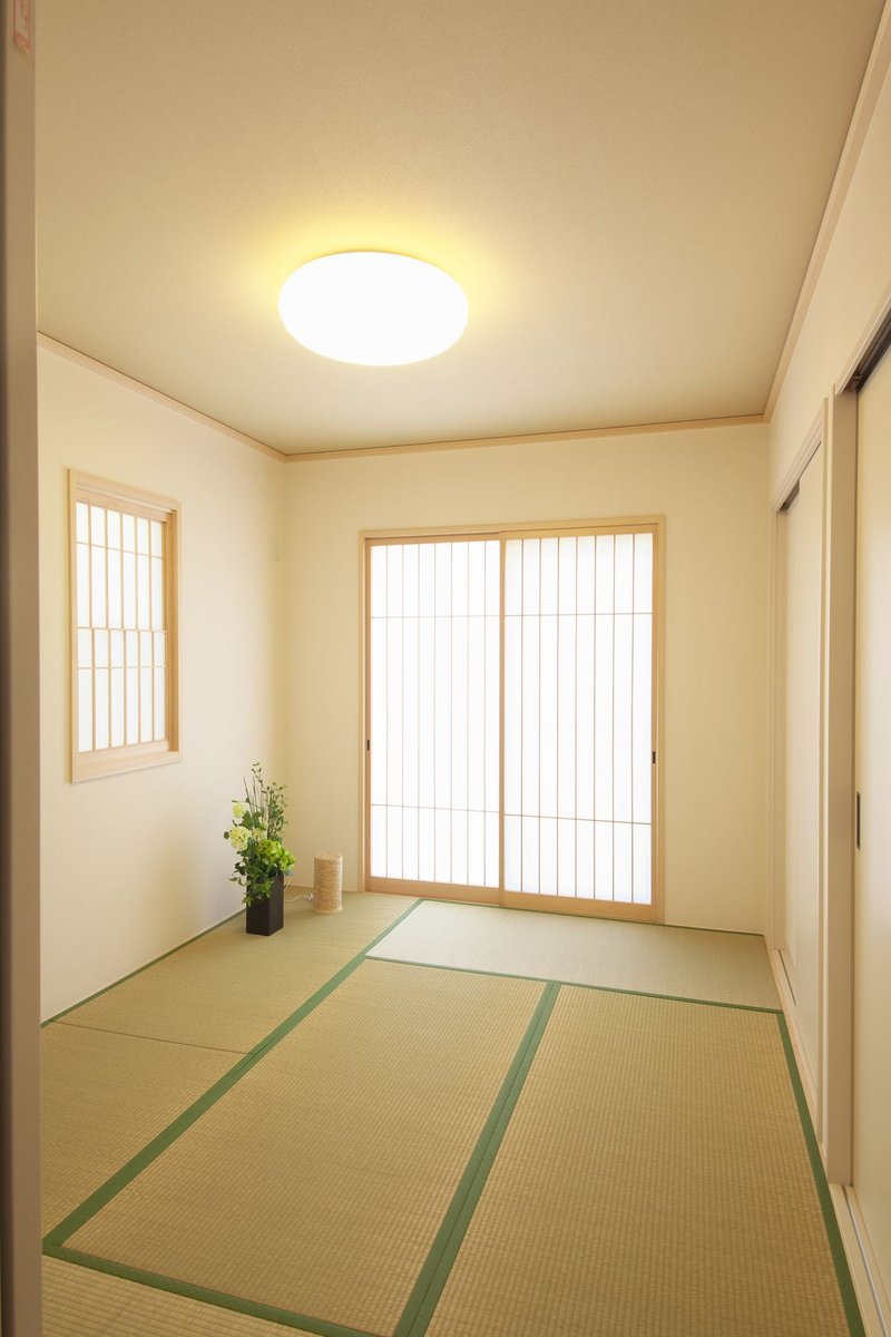 明るく整えられた和室